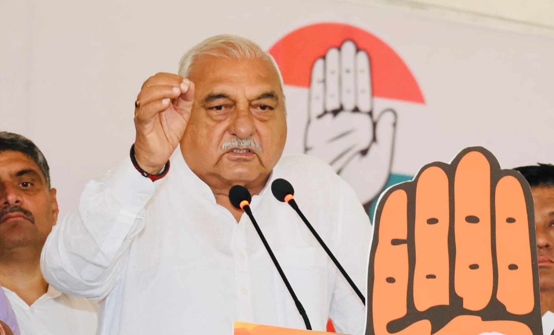 टिकट विवाद पर हुड्डा का रुख: टिकट देना पार्टी का फैसला, नेताओं की नाराजगी 'आम बात'